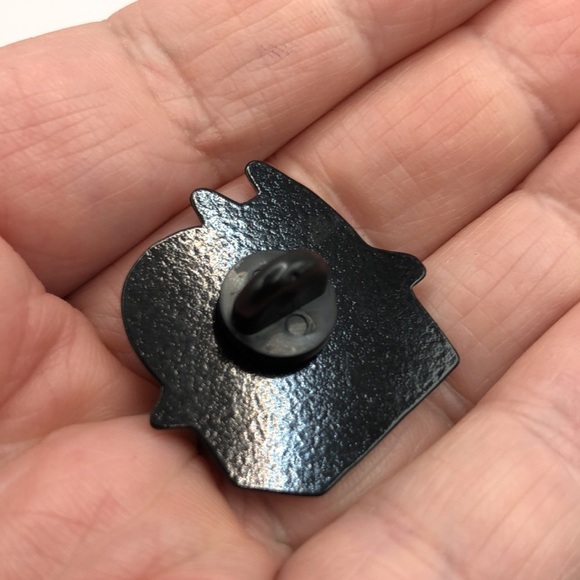 3/$25 Orange Cat Stuffed in a Small Box “No Desire To Fit In” Unisex Pin - Picture 8 of 10